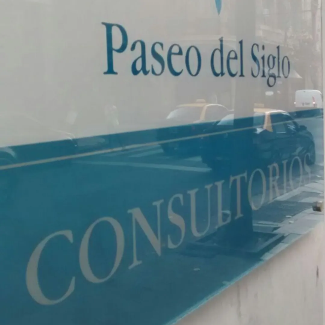 PLACAS Y CORPOREOS ACRILICOS